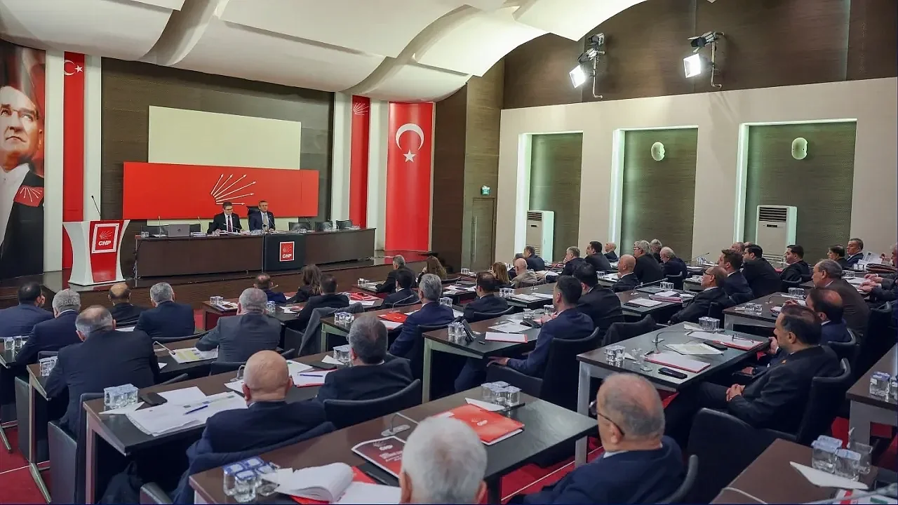 Özgür Özel’den örgüte net talimat: Yarın seçim varmış gibi çalışın