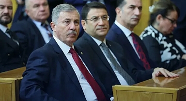 Selçuk Özdağ, PTT’nin 6 yıldaki zararını ve yönetici ücretlerini sordu