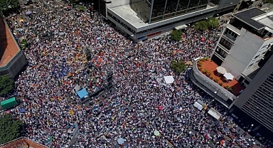 Venezuela’da Maduro’nun kaçırılmasına karşı protestolar sürüyor