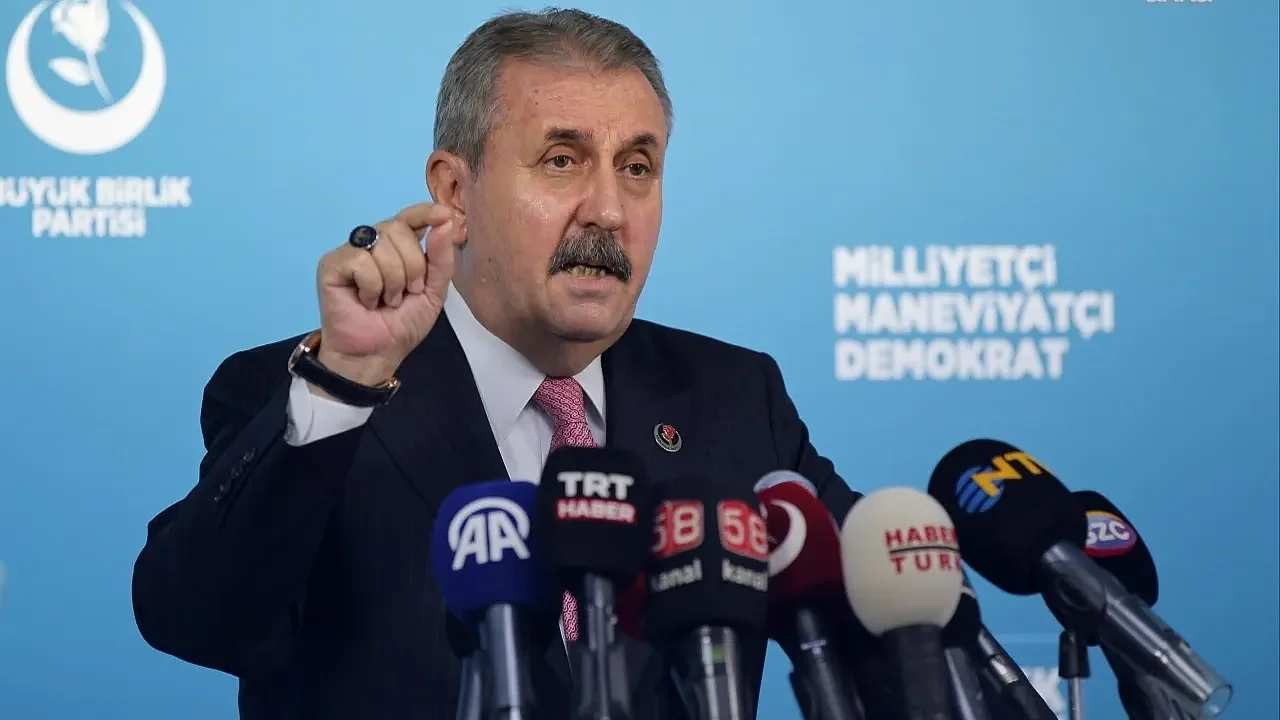 Mustafa Destici: Çocuklara dokunanın yaşama hakkı olmamalıdır