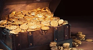 Turistler 5 kilo hazine altın buldu: Devlet 470 bin Euro ödül verecek